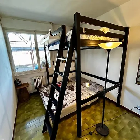 Apartment Lighthouse In Center Of